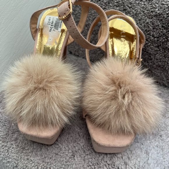 Liliana Selina-1 Nude Pink Pom Pom Platform 5” Block Heels Bratz Y2K Shoes 6.5 - Picture 4 of 10